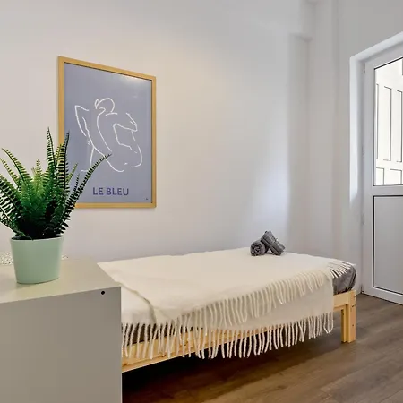 New Walter Grand Quinet With Balcony * Bucharest