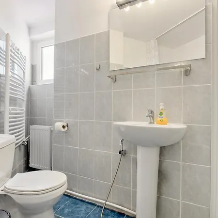 New Walter Grand Quinet With Balcony * Bucharest