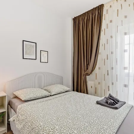 New Walter Grand Quinet With Balcony Bucharest