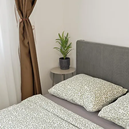 New Walter Grand Quinet With Balcony * Bucharest